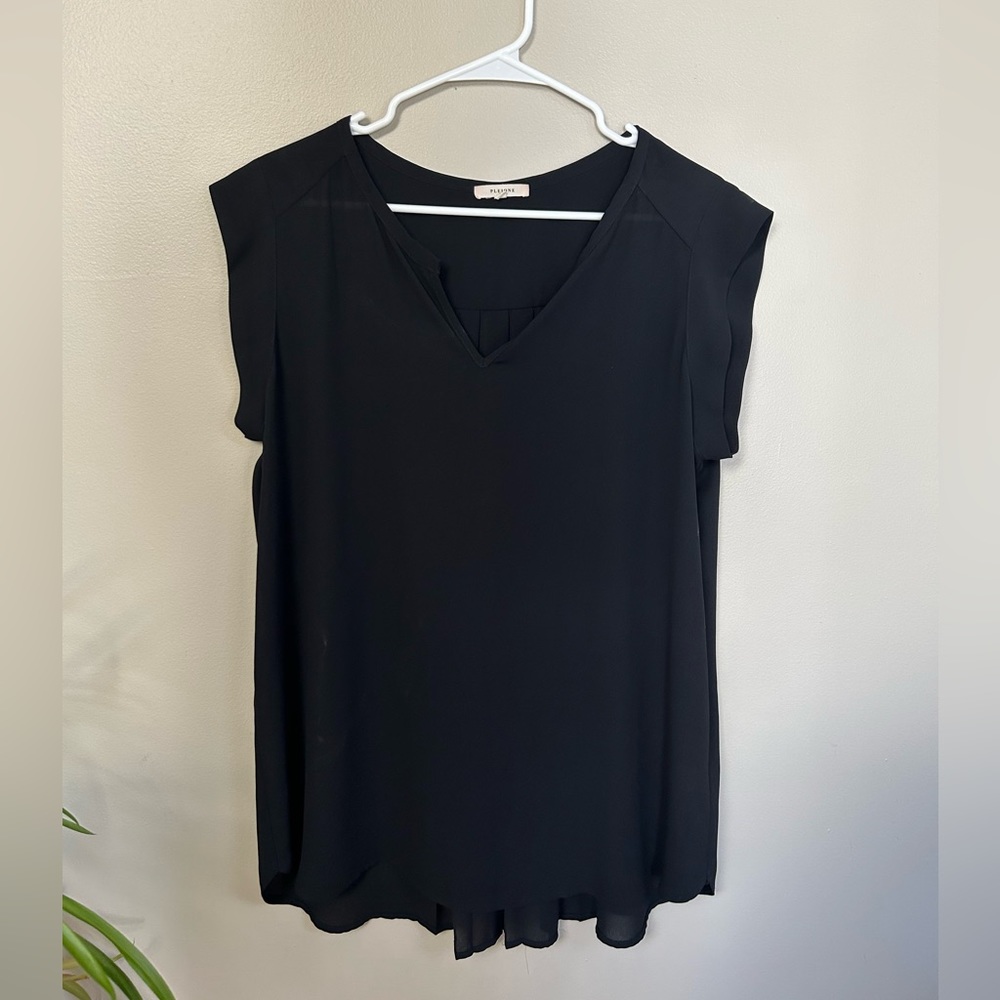 Pleione Notch Neck short sleeve Tunic Blouse
